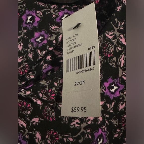 Lane Bryant Relaxed Blouson-Sleeve Banded-Botton Top - Picture 6 of 6